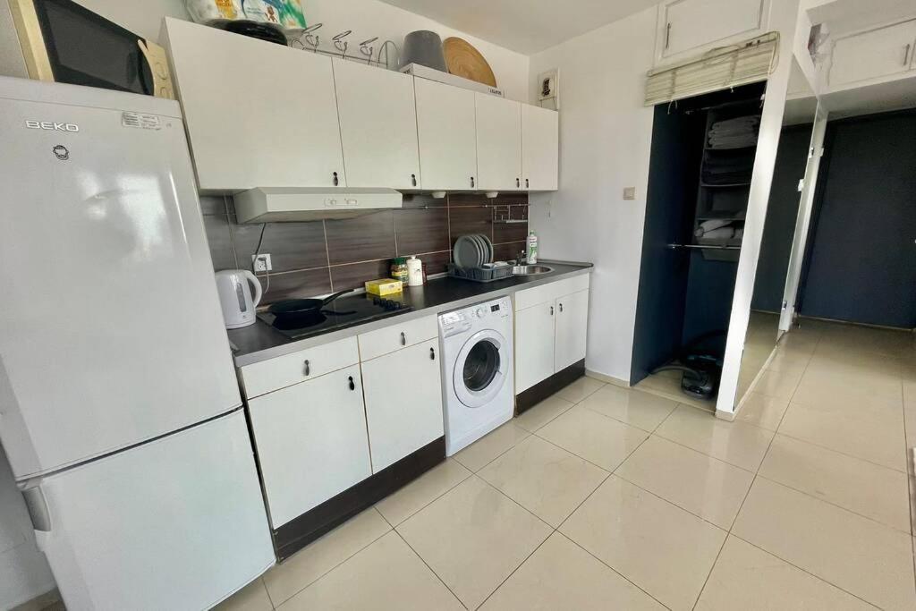 Sawa Apartment 2Xmetro Wifi 500 Mbs 50'Tv Netflix Hbo Appletv+ 华沙 外观 照片