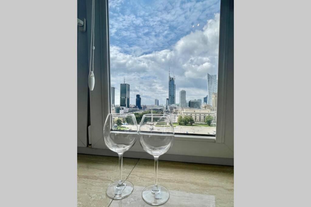 Sawa Apartment 2Xmetro Wifi 500 Mbs 50'Tv Netflix Hbo Appletv+ 华沙 外观 照片