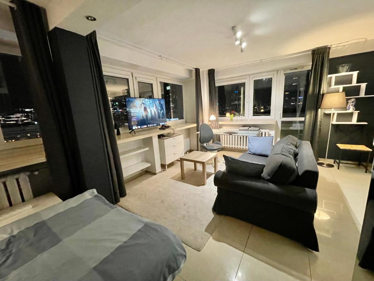 Sawa Apartment 2Xmetro Wifi 500 Mbs 50'Tv Netflix Hbo Appletv+ 华沙 外观 照片